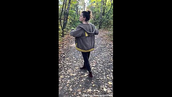 flashing tits busty college girls flash tits