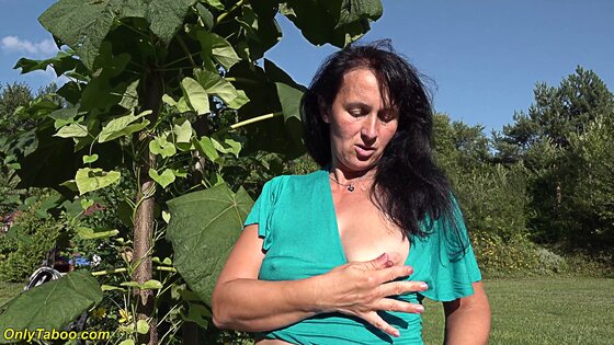squirting porno hairy mature